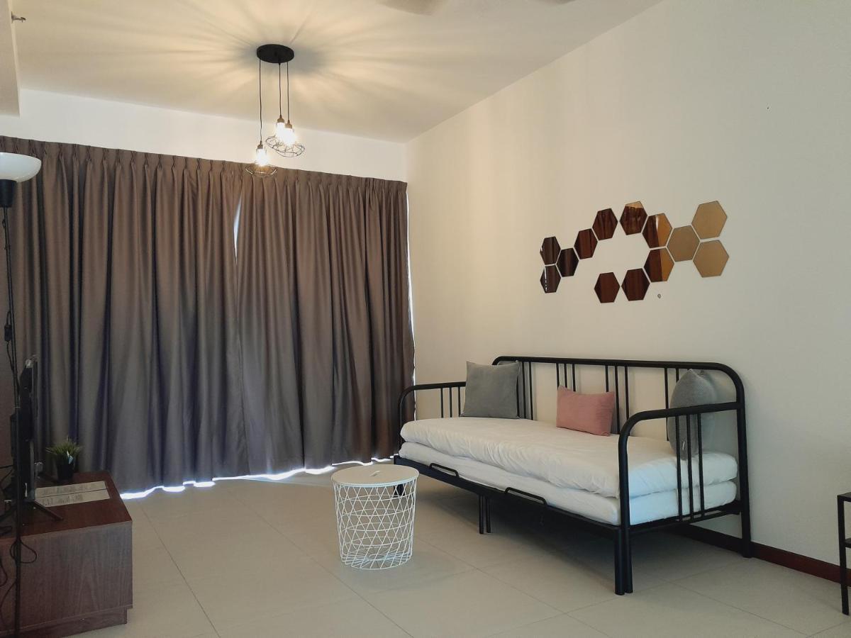The Landmark Comfort Relax Spacious Sea View By Iz Tanjung Tokong Экстерьер фото