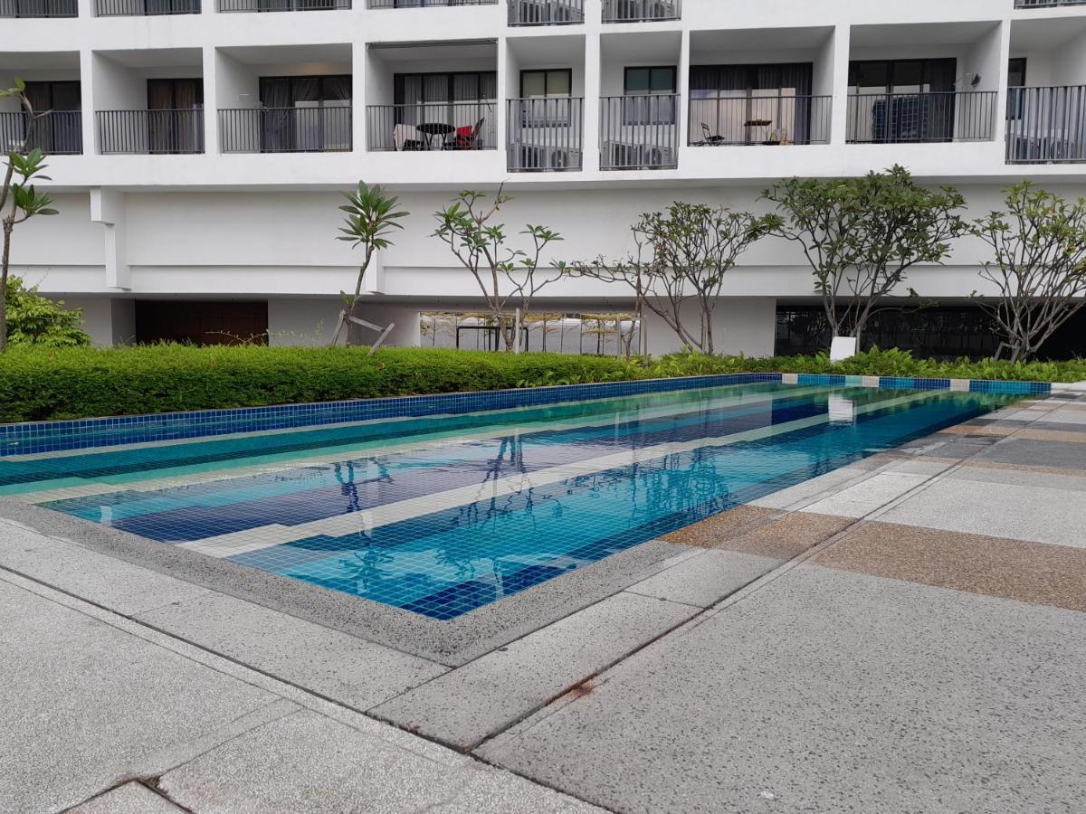 The Landmark Comfort Relax Spacious Sea View By Iz Tanjung Tokong Экстерьер фото