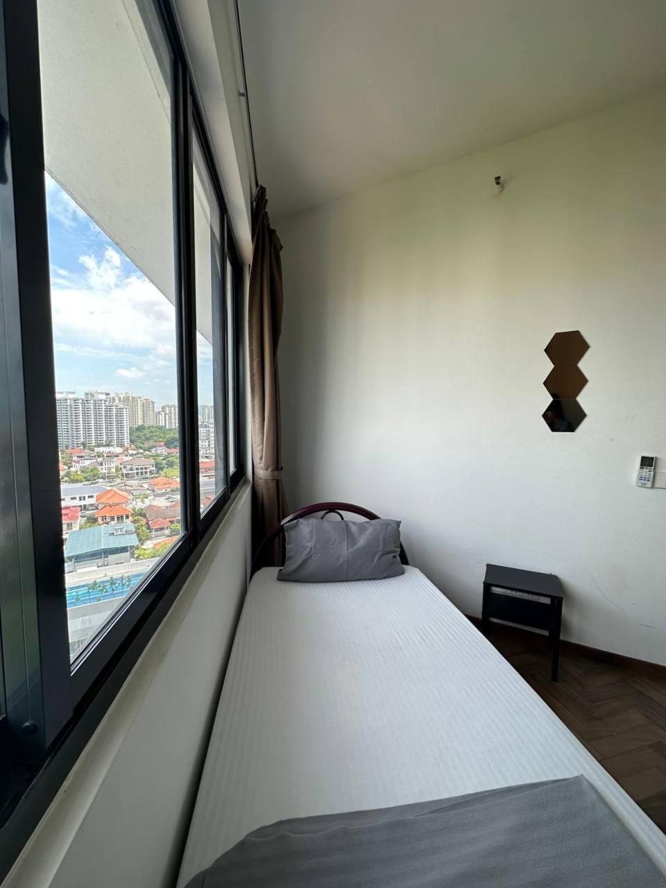 The Landmark Comfort Relax Spacious Sea View By Iz Tanjung Tokong Экстерьер фото