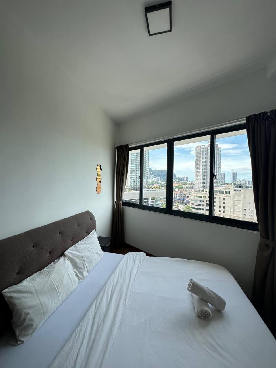 The Landmark Comfort Relax Spacious Sea View By Iz Tanjung Tokong Экстерьер фото