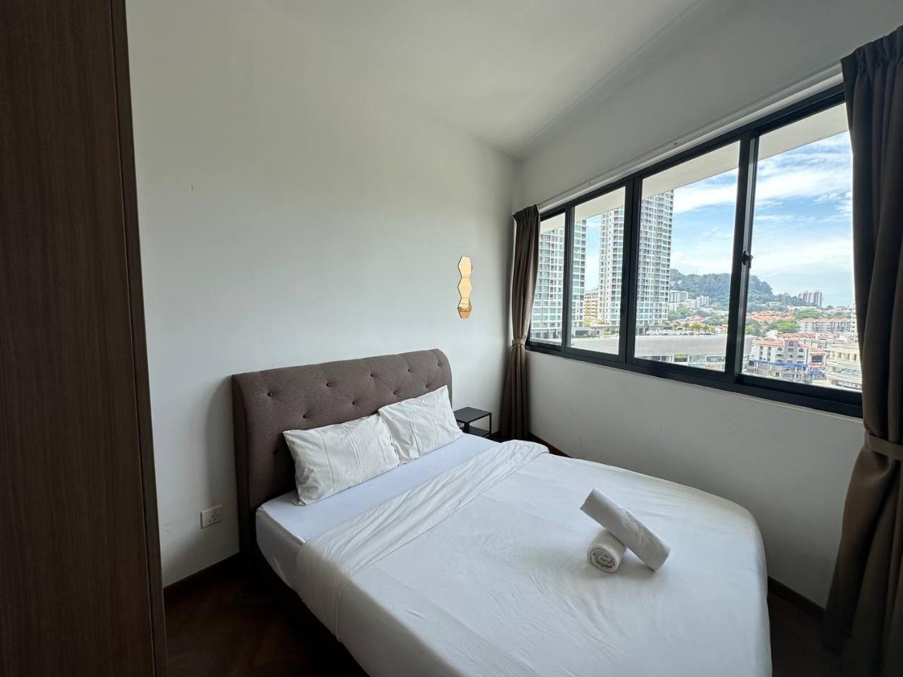 The Landmark Comfort Relax Spacious Sea View By Iz Tanjung Tokong Экстерьер фото