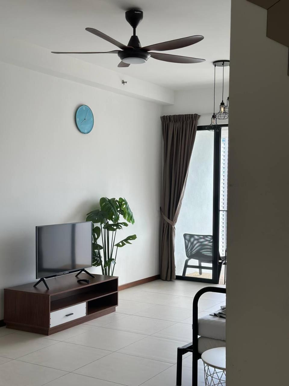 The Landmark Comfort Relax Spacious Sea View By Iz Tanjung Tokong Экстерьер фото